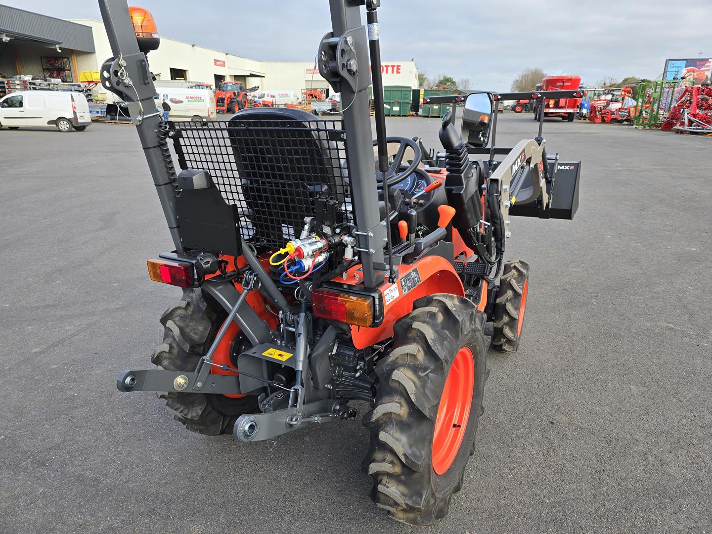 KUBOTA B1-181 + MX C1 – Image 4
