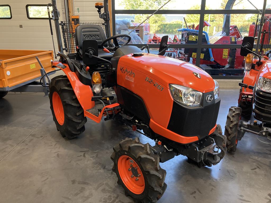 KUBOTA B2261 HDW
